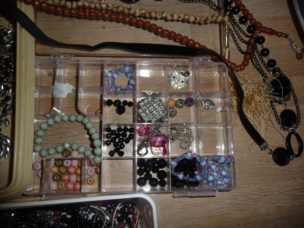 pareltjes, Hobby en Vrije tijd, Kralen en Sieraden maken, Ophalen