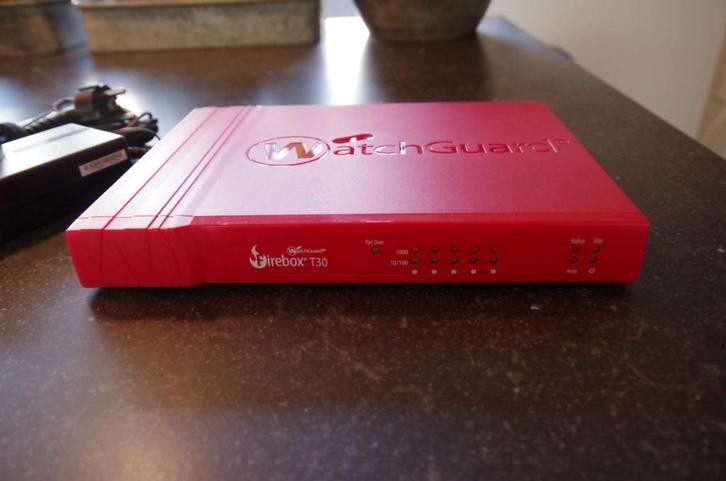 Watchguard T30 Firewall, Computers en Software, Netwerk switches, Refurbished, Ophalen of Verzenden