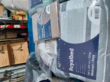 Partij royal bed donsdekens  beschikbaar voor biedingen