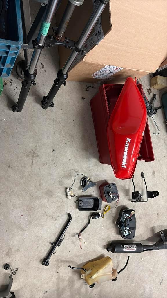 Kawasaki Ar 50/80 onderdelen gebruikt, Motoren, Tuning en Styling, Ophalen of Verzenden