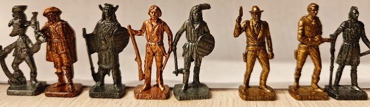 Set van 8 metalen figuren  jaren 70-80 Indians & Musketiers, Verzamelen, Verrassingseieren, Gebruikt, Steekfiguren, Ophalen