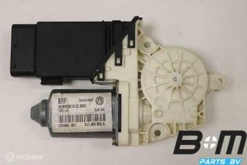 Raammotor RV (bijrijderskant) Volkswagen Golf 4 beschikbaar voor biedingen