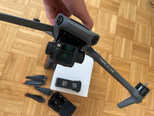 DJI Mavic 3 Cine + DJI Smart Controller, Audio, Tv en Foto, Drones, Gebruikt, Drone met camera, Ophalen of Verzenden