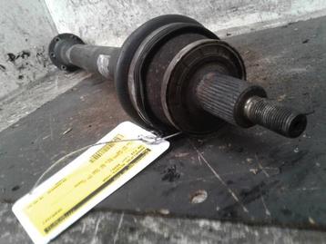 Aandrijfas rechts-voor van een Volkswagen Fox beschikbaar voor biedingen