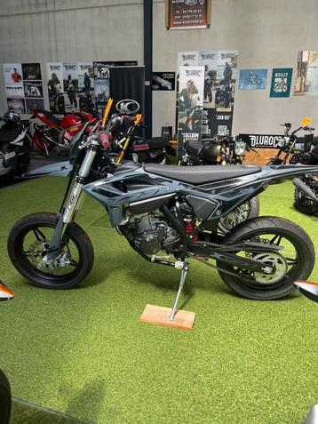Beta spm 125 cc super motard X beschikbaar voor biedingen