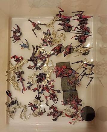 Warhammer 40k lot tyranides OOP disponible aux enchères