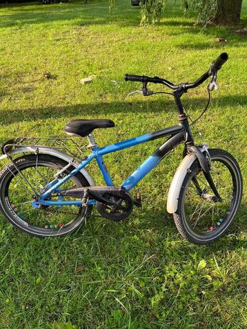Blauwe Jongensfiets kinderfiets beschikbaar voor biedingen