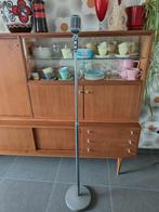 Vintage micro ( Shure ) op hoog statief., Muziek en Instrumenten, Ophalen, Gebruikt, Zangmicrofoon