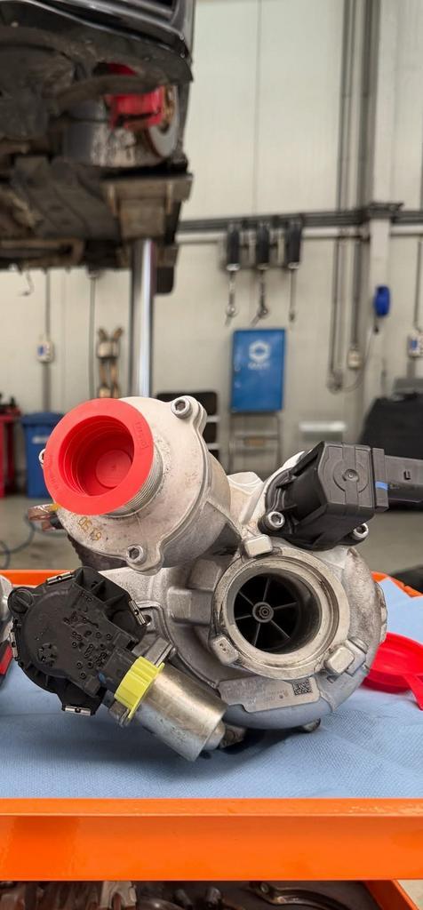 Originele iHI IS38 turbo (2.0 tsi CJX), Auto-onderdelen, Motor en Toebehoren, Gebruikt, Ophalen