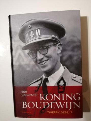 Een biografie van Koning Boudewijn  disponible aux enchères