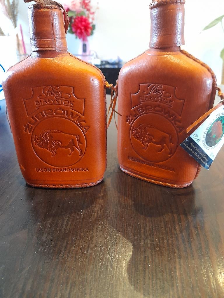 Zubrowka vodka lege flessen collecter item, Ophalen