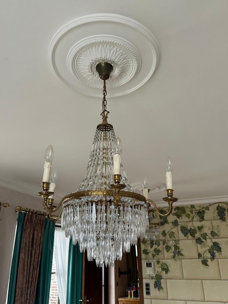 Koperen kroonluchter, Ophalen