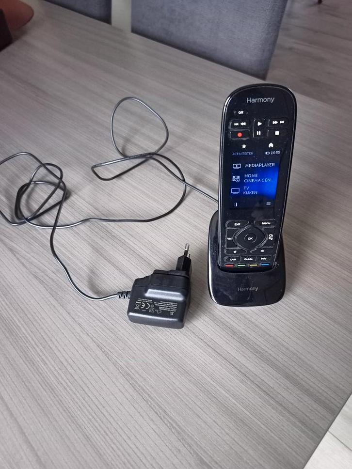 Logitech Harmony Ultimate One, Audio, Tv en Foto, Afstandsbedieningen, Tv, Ophalen