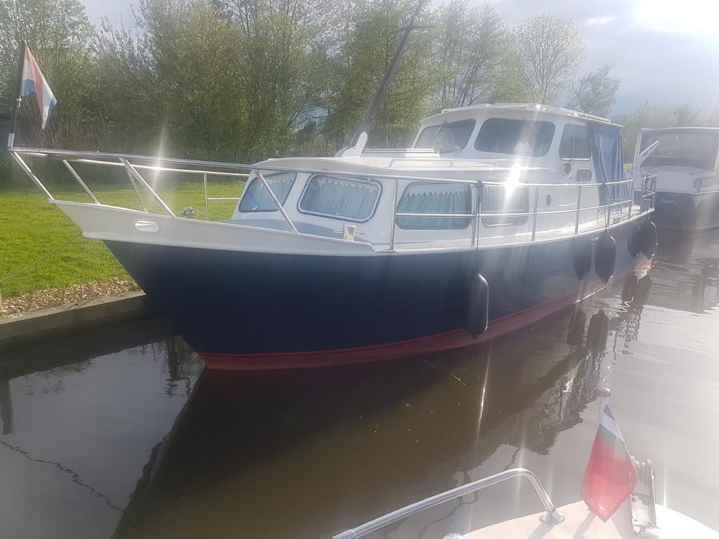 Merwe kruiser, Watersport en Boten, Motorboten en Motorjachten, Gebruikt, Staal, 9 tot 12 meter, Diesel, Binnenboordmotor, 50 pk of meer