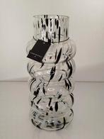 Grote glazen Rippel-vaas zwart & wit “Bilbao” – 15x35cm, Huis en Inrichting, Overige kleuren, Nieuw, Ophalen of Verzenden, Glas