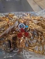 Bijoux ancien, et de fantaisie il y a du plaqué aussi., Bijoux, Sacs & Beauté, Enlèvement