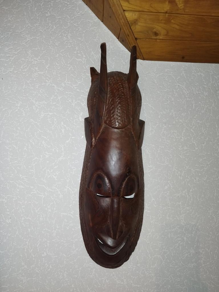 Donkerbruin houten Afrikaans masker, Ophalen