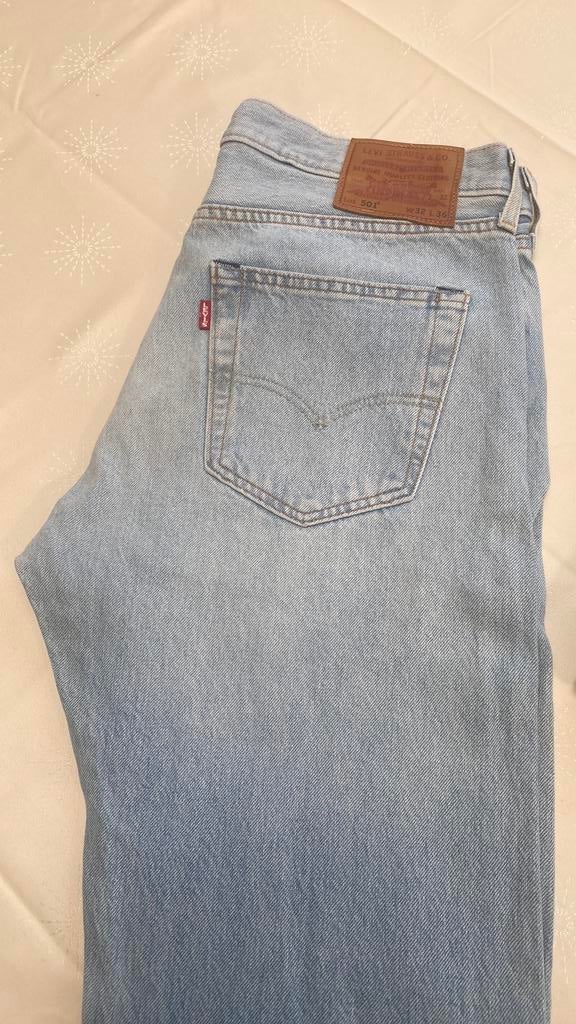 Levi’s 501 jeans, Kleding | Heren, Spijkerbroeken en Jeans, Ophalen of Verzenden, Gedragen, Blauw, W32 (confectie 46) of kleiner