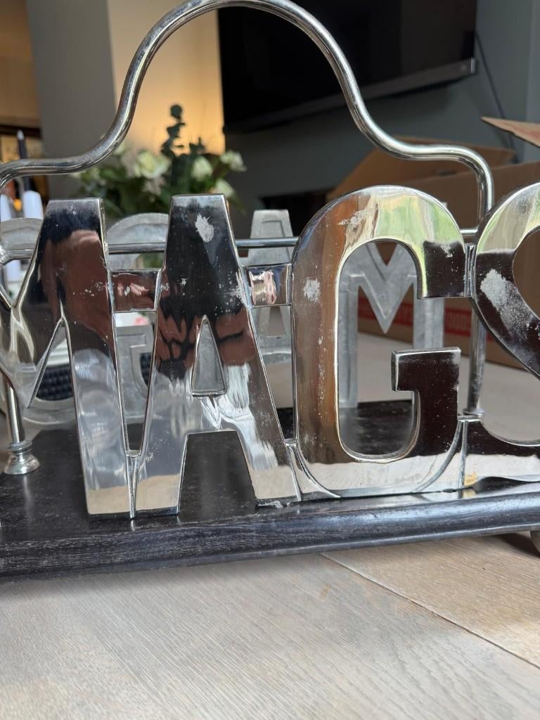 DESIGN KRANTENBAK TIJDSCHRIFTENREK ALU RVS NIKKEL lectuurbak, Huis en Inrichting, Woonaccessoires | Krantenbakken en Lectuurbakken