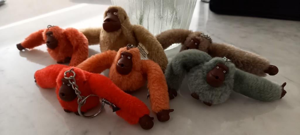 6 toffe oude kipling sleutelhanger aapjes met metalen ring ., Verzamelen, Ophalen of Verzenden, Zo goed als nieuw, Gebruiksvoorwerp