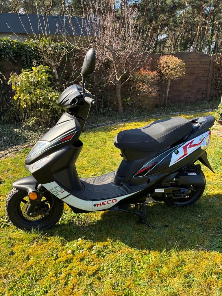 Neco one b-klasse 2023, Vélos & Vélomoteurs, Scooters | Peugeot, Enlèvement ou Envoi, Comme neuf
