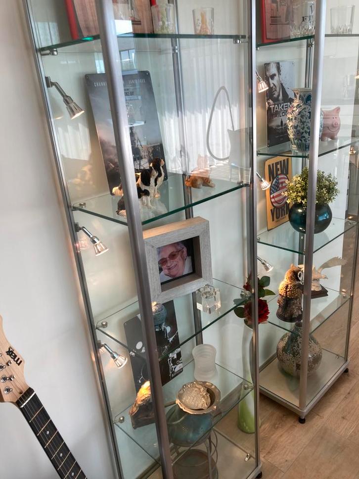 Vitrinekast, Huis en Inrichting, Kasten | Vitrinekasten, Zo goed als nieuw, Glas, Ophalen