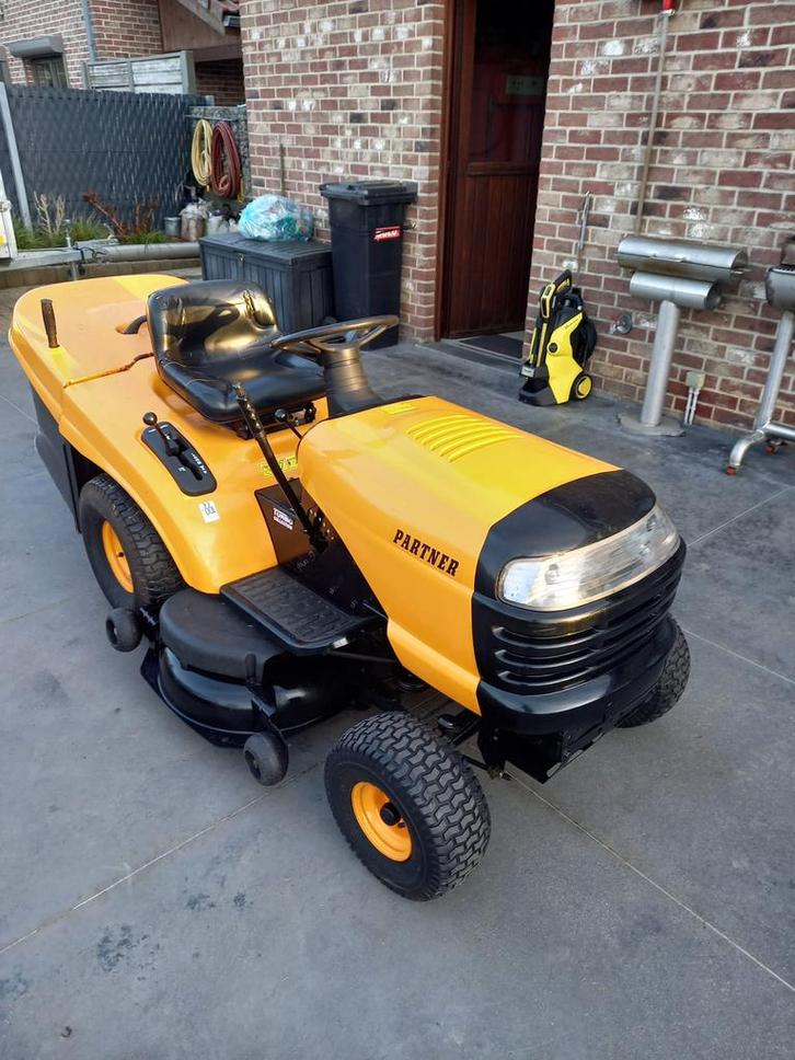 Tracteur tondeuse à vendre., Tuin en Terras, Zitmaaiers, Zo goed als nieuw, Ophalen of Verzenden