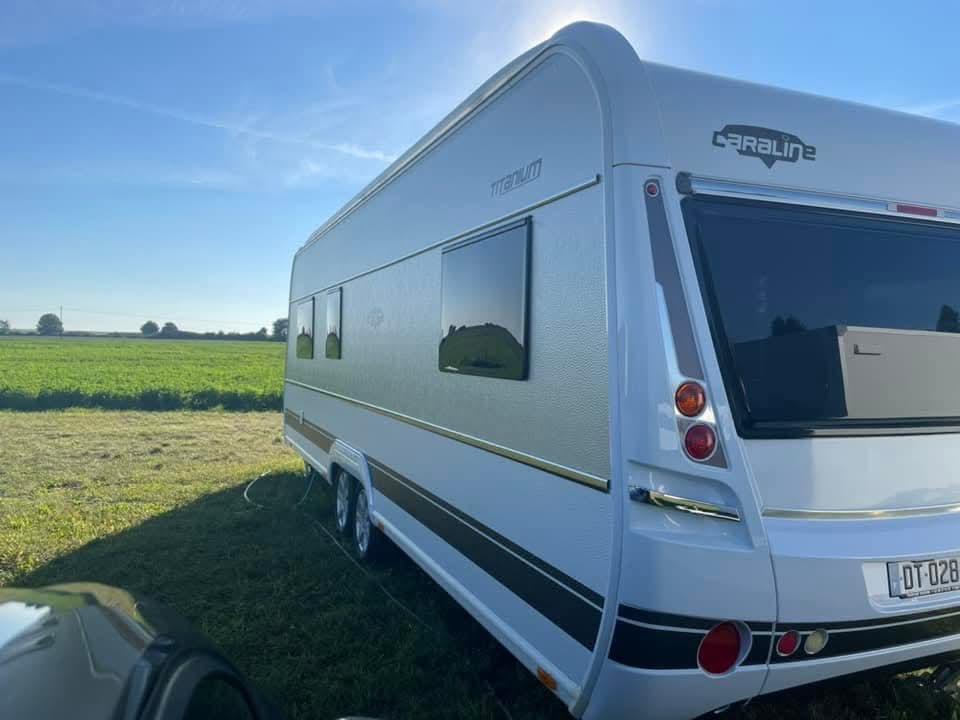 Caravane, Coin salon convertible, Particulier, Siège standard, Dethleffs