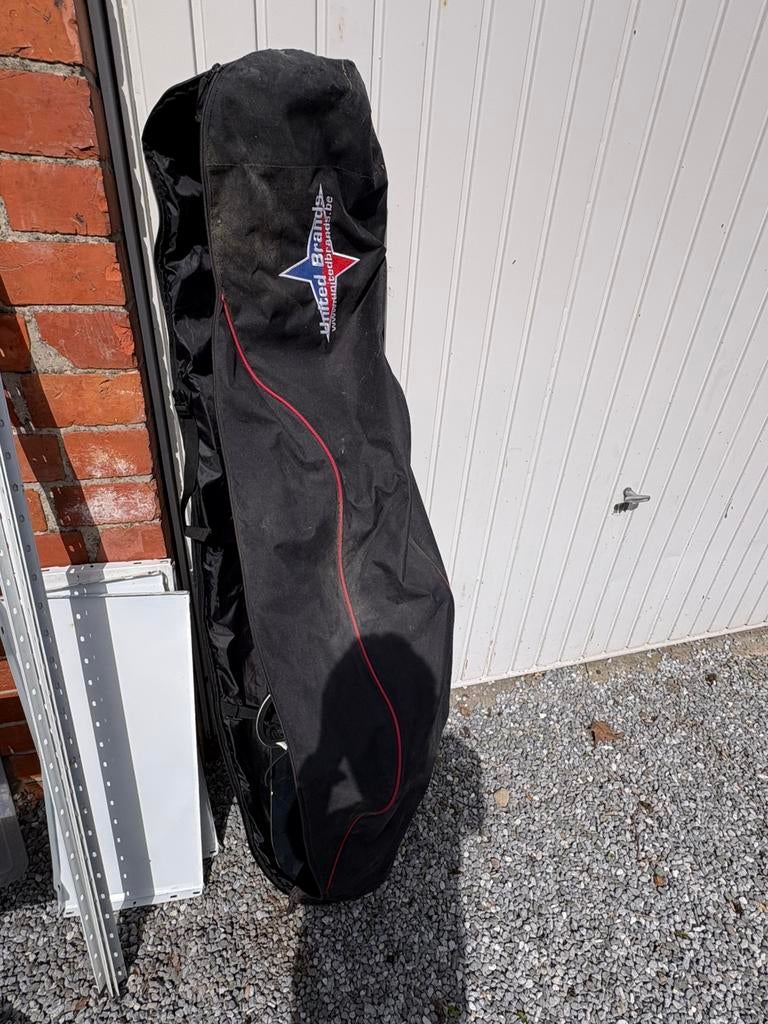 Snowboard incl bindingen + zak + boots maat 44, Ophalen, Zo goed als nieuw