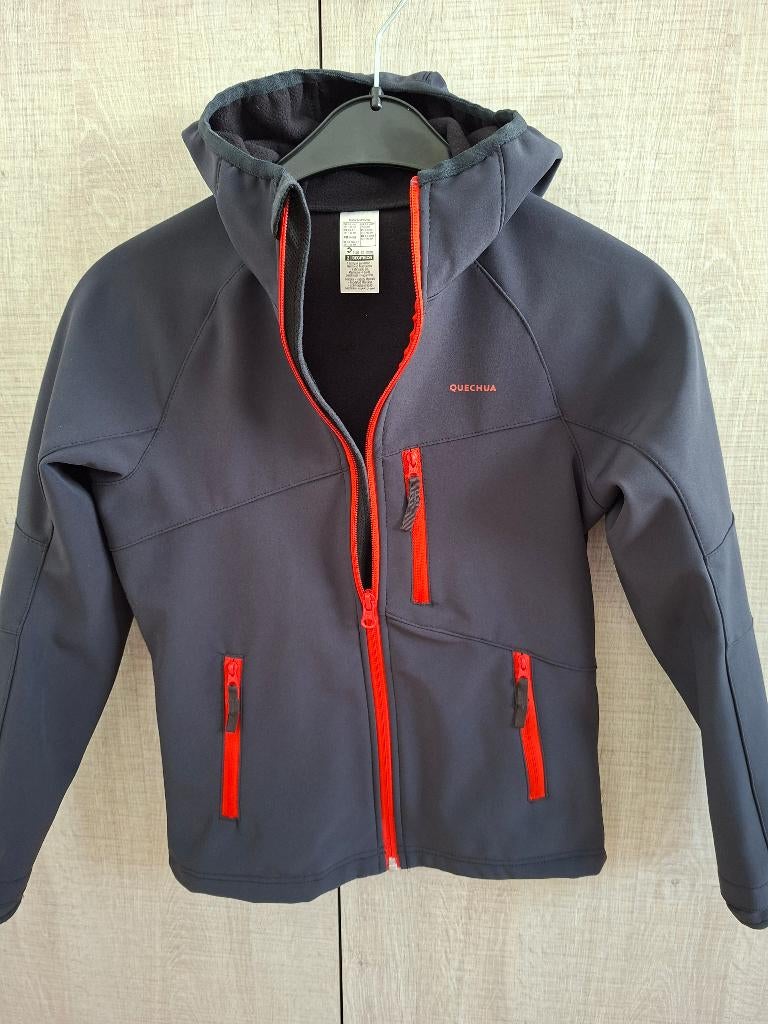 Softshell Quechua, Kinderen en Baby's, Kinderkleding | Maat 128, Ophalen, Zo goed als nieuw, Quechua, Decathlon, Jongen