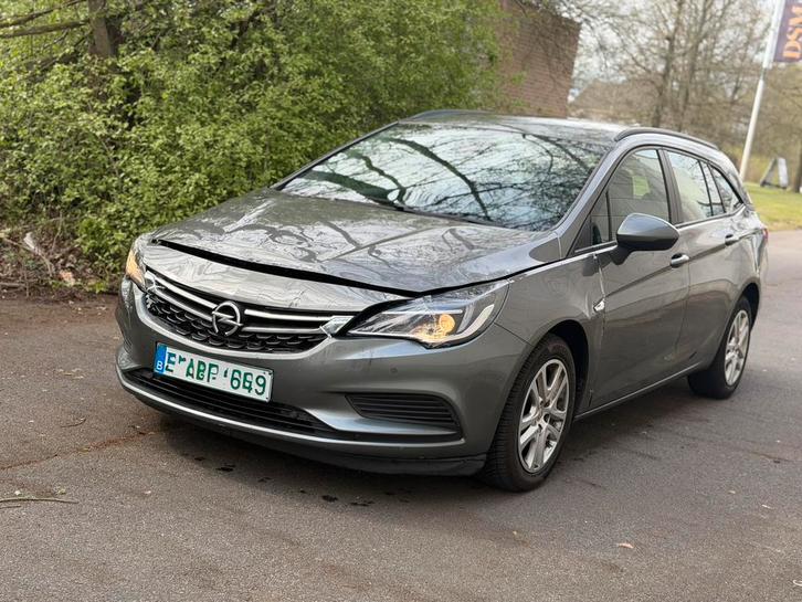 Opel Astra 2018 – 1.6 – 168.000 km – Schade vooraan, Auto's, Opel, Particulier, Te koop, Astra, Diesel, Euro 6, Break, 5 deurs