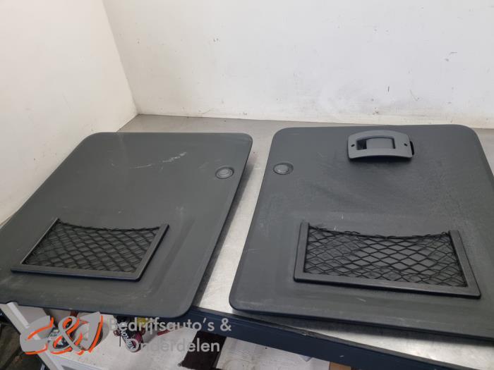 Bekleding achterdeur van een Fiat Ducato, Gebruikt, -, -, Ophalen of Verzenden