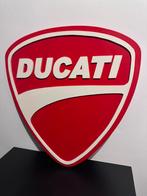 UNIEK HOUTEN DUCATI BORD 38X42, Verzamelen, Ophalen of Verzenden, Zo goed als nieuw