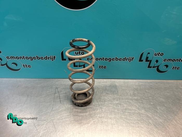 Ressort de flexion arrière d'un Opel Karl (Karl 15-), Autos : Pièces & Accessoires, Suspension & Châssis, Opel, Utilisé, 3 mois de garantie