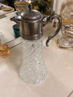 Antieke zilveren kan, Ophalen