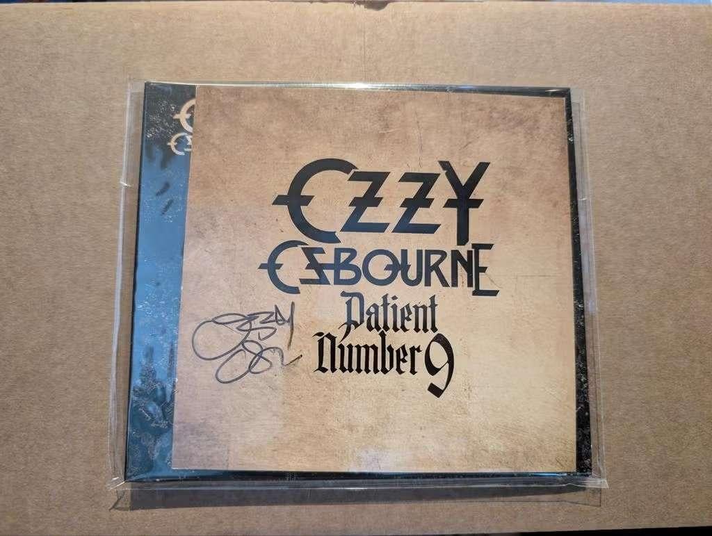 Ozzy Osbourne Patient Number 9 met handtekening van Ozzy, Ophalen of Verzenden, Cd of Plaat, Gesigneerd