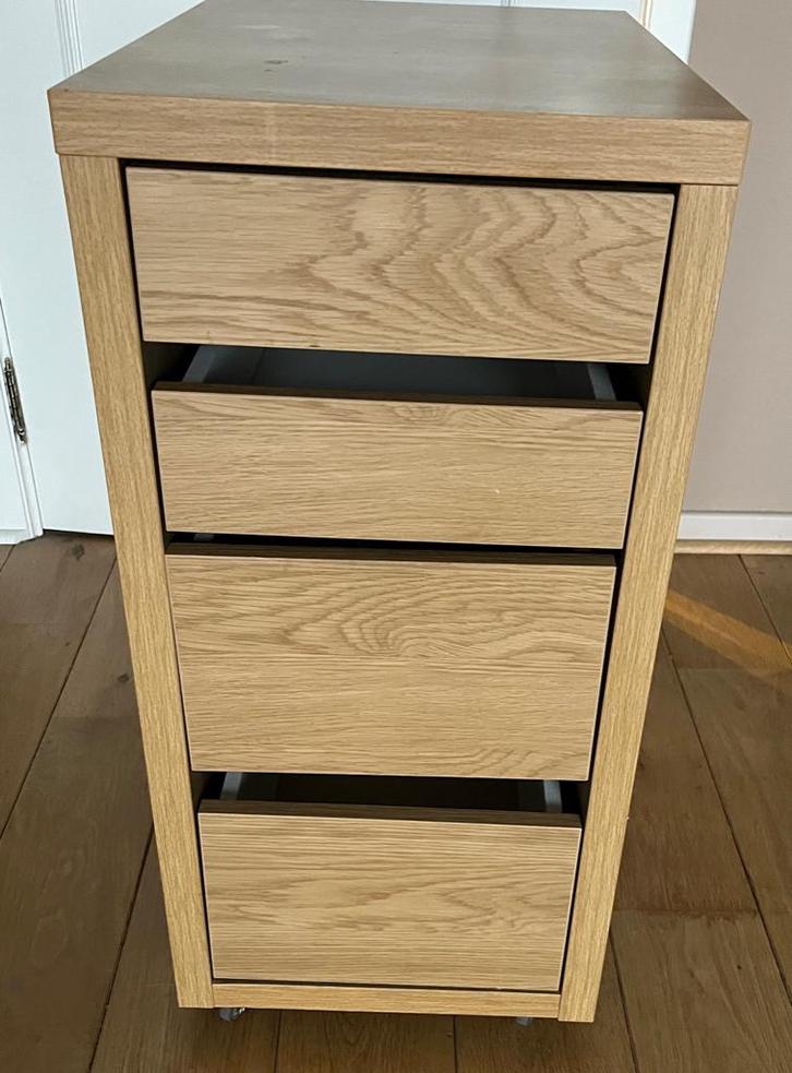 2 BLOCS 4 TIROIRS "MICKE" IKEA, Maison & Meubles, Armoires | Casiers, Comme neuf, Enlèvement