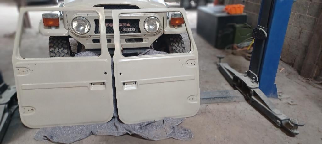 Toyota Landcruiser BJ40, Ophalen, Toyota