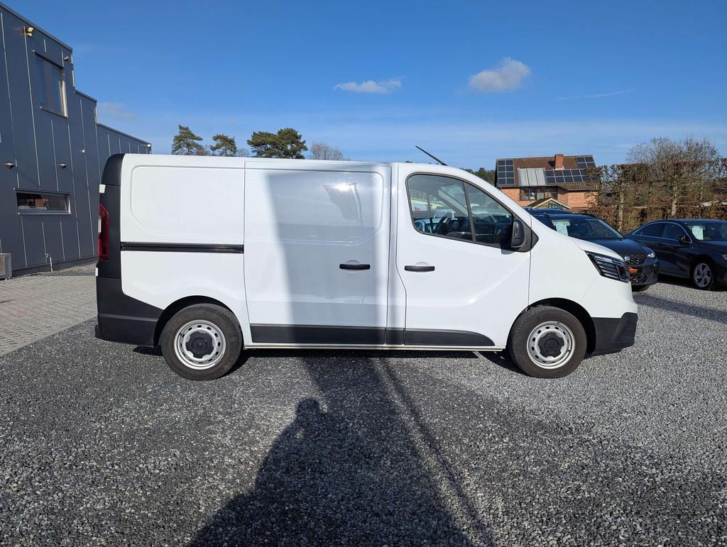Renault Trafic 2.0 dCi L1H1 | CARPLAY | LED | CRUISE |, Voorwielaandrijving, Stof, Gebruikt, 4 cilinders