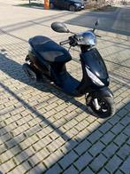 Piaggio zip 2021, Fietsen en Brommers, Ophalen, Zip, Klasse A (25 km/u), Zo goed als nieuw