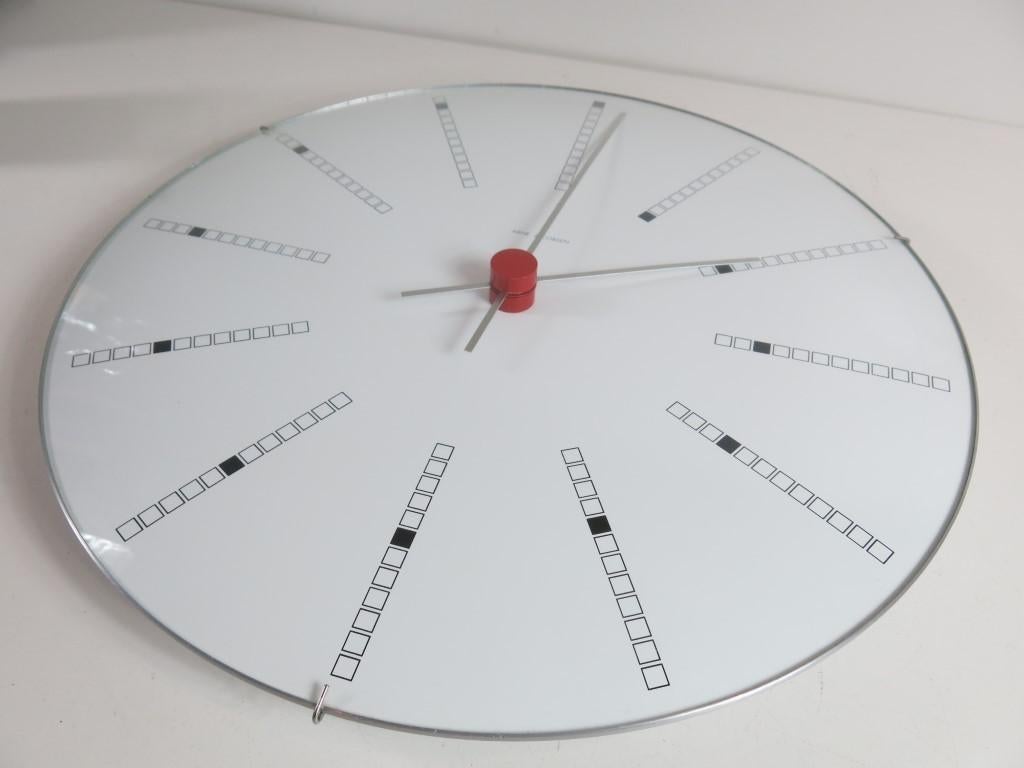 Arne Jacobsen Klok  Bankers Clock 48 cm groot model, Ophalen, Gebruikt