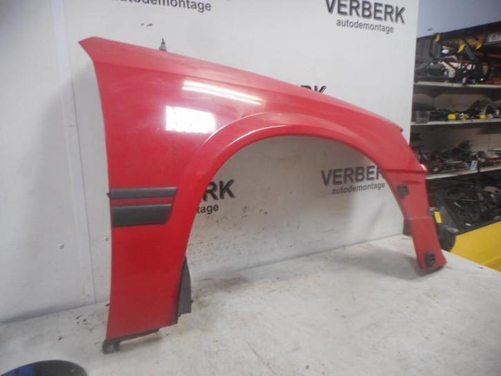 SPATBORD RECHTS VOOR Opel Corsa A TR (01-1982/12-1993), Auto-onderdelen, Carrosserie, Spatbord, Opel, Voor, Rechts, Gebruikt