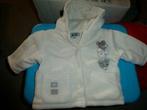 witte jas met beertje op maat 74, Kinderen en Baby's, Ophalen of Verzenden, Gebruikt, Jongetje of Meisje, Jasje