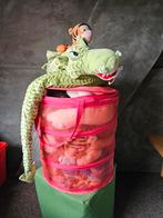 Gratis Mand vol knuffels en poppenkastpoppen, Ophalen