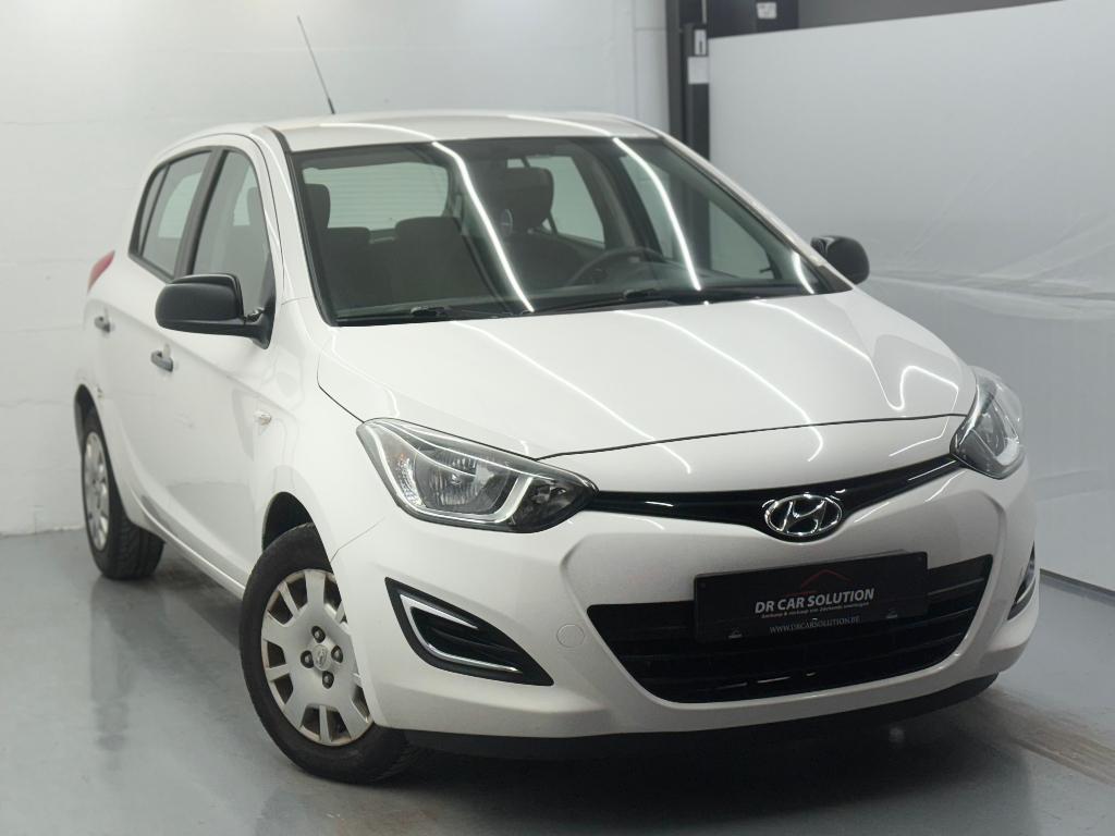 Hyundai I20 1.2i elektrische ruiten Euro5 benzine Lez ok, Auto's, Hyundai, Voorwielaandrijving, Euro 5, Stof, Zwart