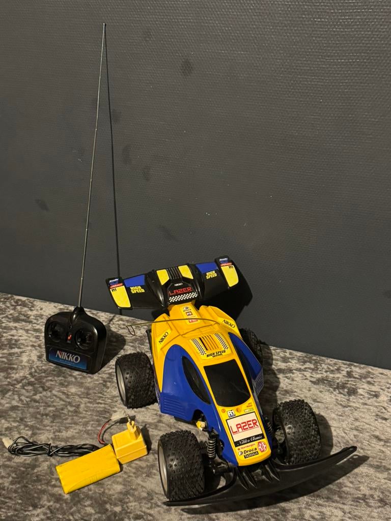 Voiture radio commandée NIKKO chargeur et 2 batteries, Neuf, Autres types, Enlèvement ou Envoi, Voiture off road