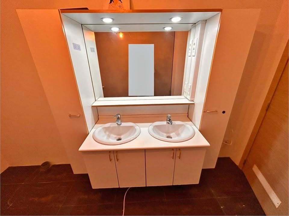 Ensemble de meubles de salle de bains, Maison & Meubles, Salle de bain | Meubles de Salle de bain, Enlèvement