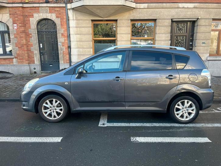 Toyota corolla verso 1.6 essence 172000 km 5 places 09/2008, Autos, Toyota, Particulier, Achat, Corolla Verso, ABS, Airbags, Air conditionné