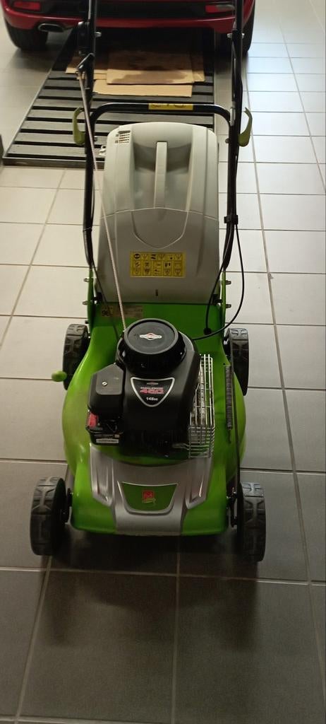 Tondeuse autotractée