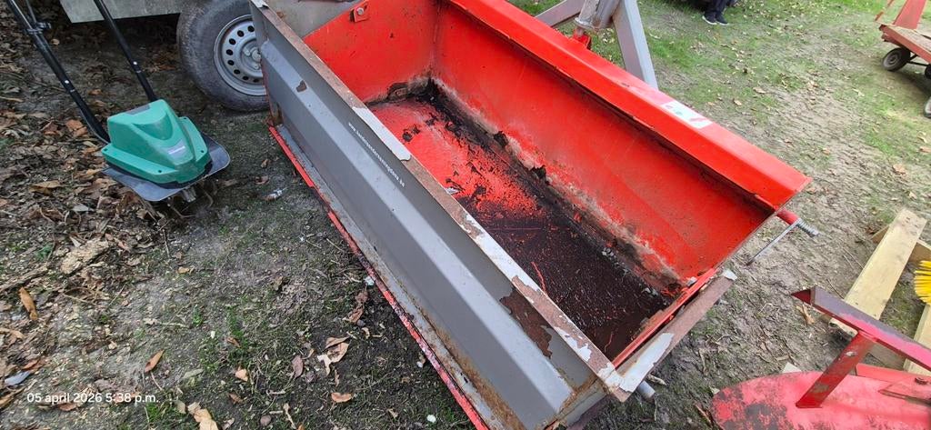 Grondbak tractor cat 1 en 2, Doe-het-zelf en Bouw, Ophalen